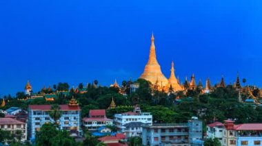 Shwedagon Pagoda Yangon Cityscape gün gece zaman atlamalı Myanmar için yukarıda