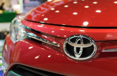 Chiang mai, Tayland - 28 Mart - logo toyota otomobil sergilenen 