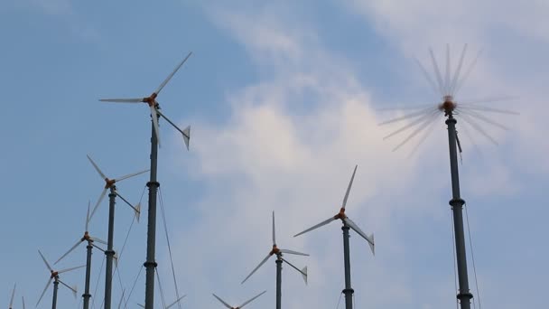 Energía del molino de viento — Vídeos de Stock