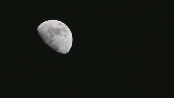 Waxing Gibbous Moon On Night Sky (zoom in) — Stock Video