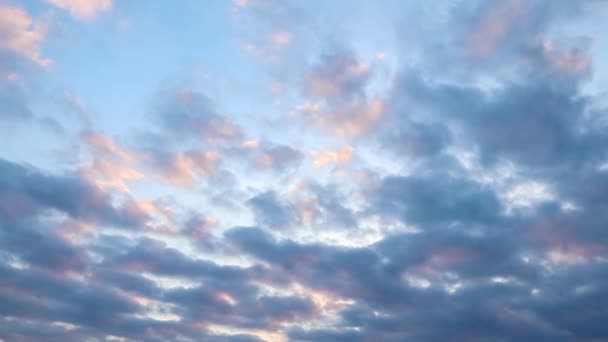 Večerní Mraky Ubíhají Včasné Video Oblohy Při Západu Slunce — Stock video
