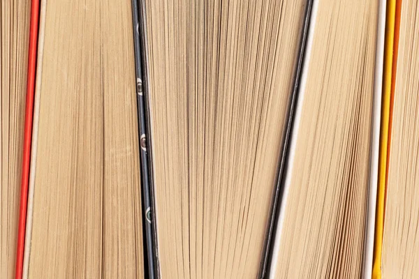 Arka Arkaya Farklı Ciltli Kitaplar Doku Arka Planı Üst Görünüm — Stok fotoğraf