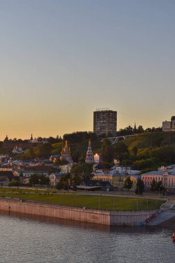 Nizhny Novgorod. Şafakta dolaş.