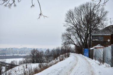 Nizhny Novgorod kasvetli bir kış gününde