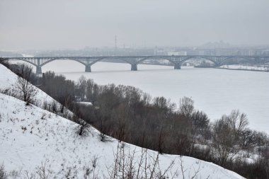 Nizhny Novgorod kasvetli bir kış gününde