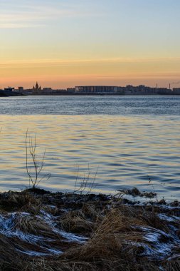 Nizhny Novgorod. Volga 'da günbatımı
