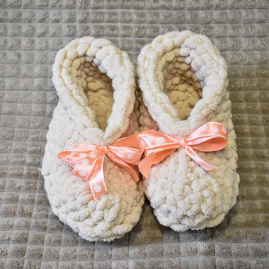 Yumuşak, el yapımı kadın ayakkabıları.