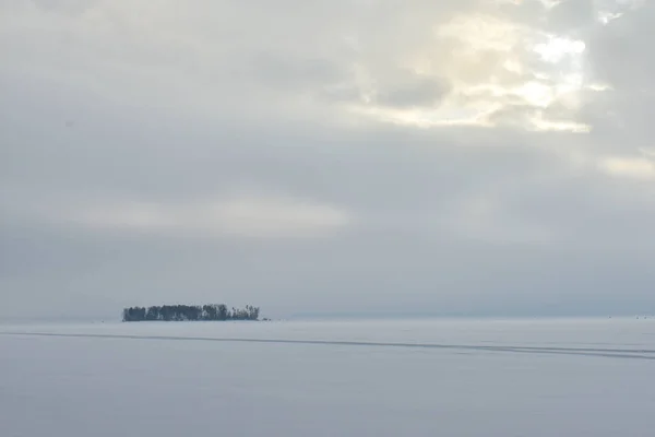 Costa Rio Volga Inverno — Fotografia de Stock