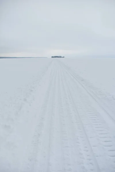 Volga Nehri Kıyıları Kışın — Stok fotoğraf