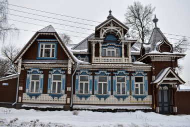 Çok güzel, ahşap bir ev.