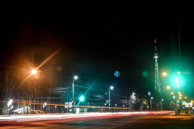 Nizhny Novgorod geceleri parlıyor