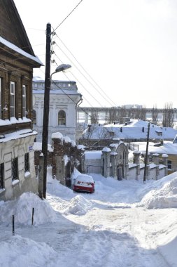 Nizhny Novgorod. Güzel eski mimarisi olan bir sokak.