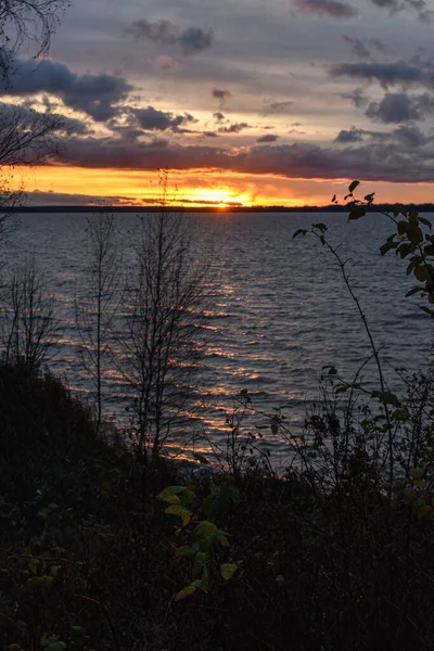 Volga Nehri Nde Güzel Bir Gün Batımı — Stok fotoğraf