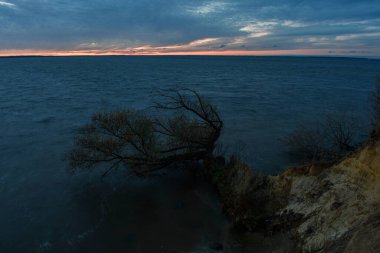 Volga Nehri 'nde güzel bir gün batımı