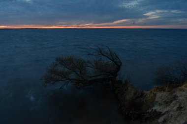 Volga Nehri 'nde güzel bir gün batımı