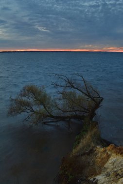 Volga Nehri 'nde güzel bir gün batımı