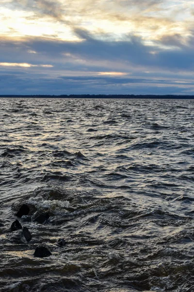 Hermoso Atardecer Olas Río Volga —  Fotos de Stock