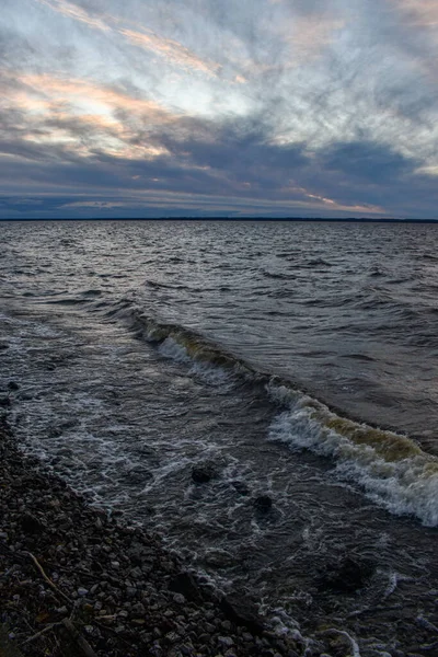 Belo Pôr Sol Ondas Rio Volga — Fotografia de Stock