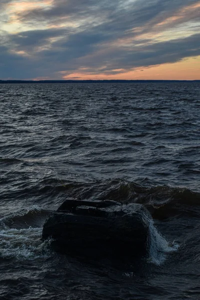 Bellissimo Tramonto Onde Sul Fiume Volga — Foto Stock