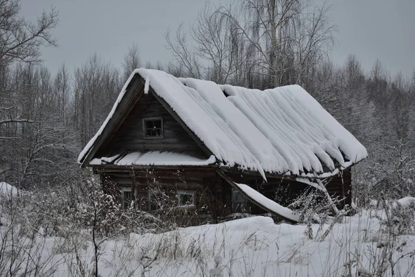 Verlassenes Dorf Schnee Winter — Stockfoto