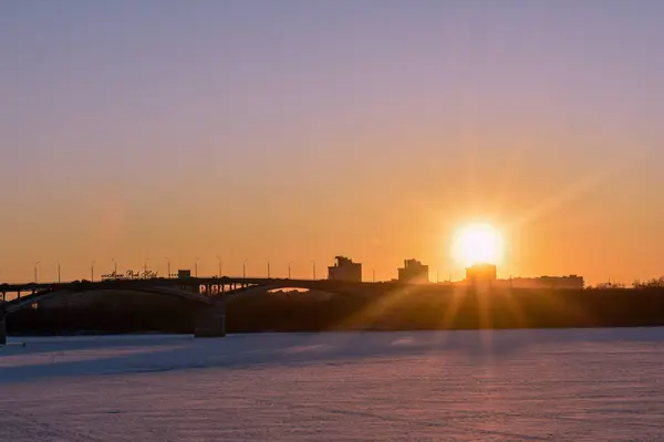 Zimní Západ Slunce Nábřeží Města — Stock fotografie