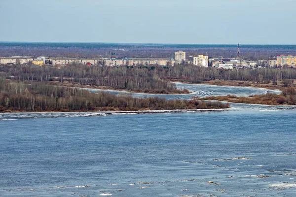 Gelo Flutua Rio Volga Primavera — Fotografia de Stock