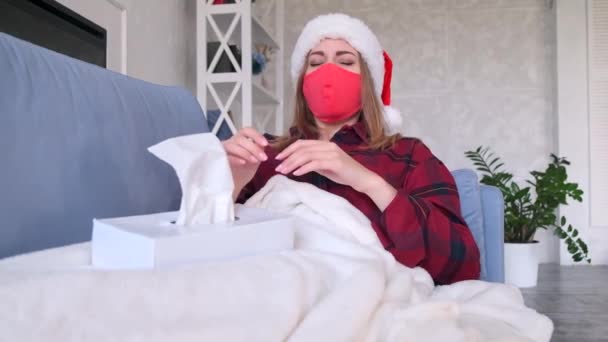 Colds Quarantine Holidays Concept Young Woman Wearing Protective Medical Mask — Stock Video