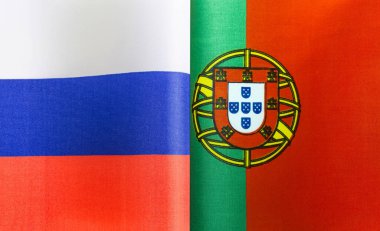Rusya ve Portekiz 'in ulusal bayraklarının parçaları.