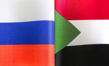 Rusya 'nın ve Sudan Cumhuriyeti' nin ulusal bayraklarının parçaları.
