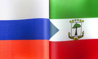 Rusya 'nın ulusal bayrakları ve Ekvator Ginesi Cumhuriyeti' nin yakın çekimleri.