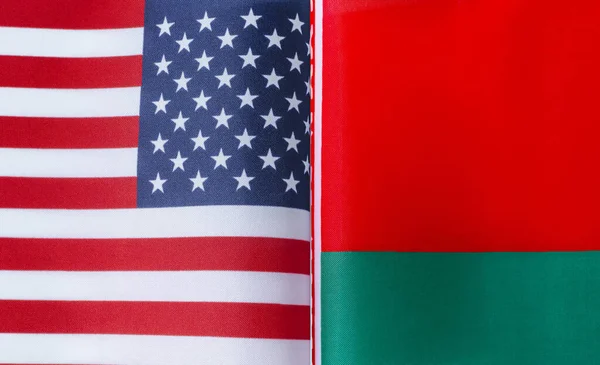 Fragmente Der Nationalflaggen Der Vereinigten Staaten Und Weißrusslands Großaufnahme — Stockfoto