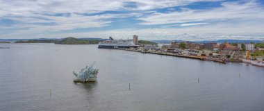 Oslo, Norveç - Temmuz 2018: Monica Bonvicini 'nin 