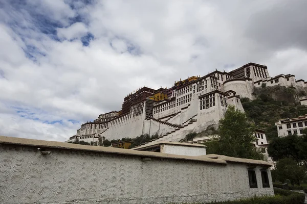 Lhasa, Tibet 'teki Potala Sarayı Stok Resim