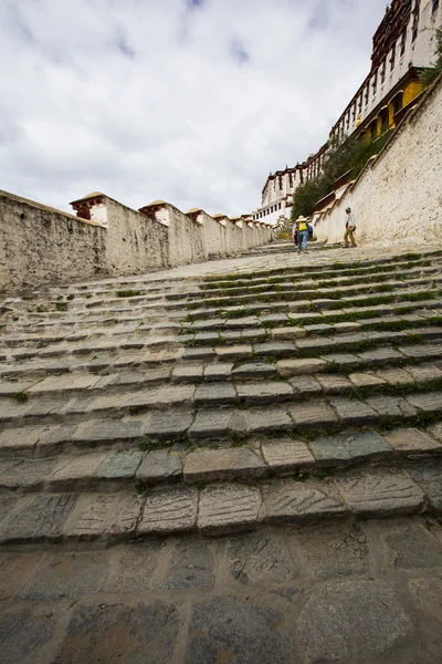 Palácio de Potala em Lhasa, Tibete Fotos De Bancos De Imagens