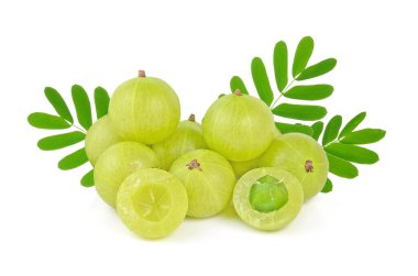 Beyaz arka planda izole edilmiş Hint Bektaşi üzümü