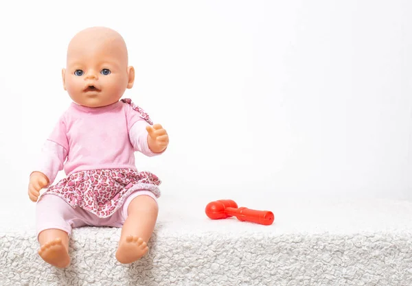 Baby Doll Neurological Hammer Lying Nearby Pediatric Medicine Neurology Concept — Stock Photo, Image