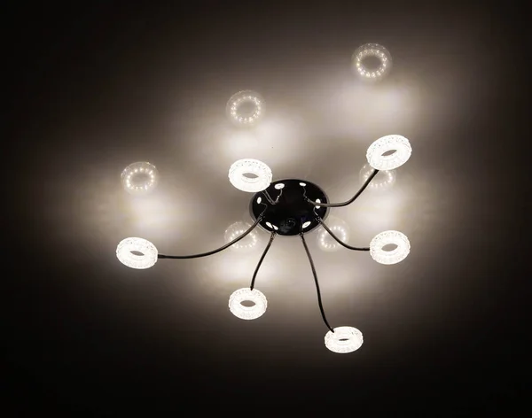 Moderna Lámpara Araña Led Techo Casa Iluminación Con Diodos — Foto de Stock