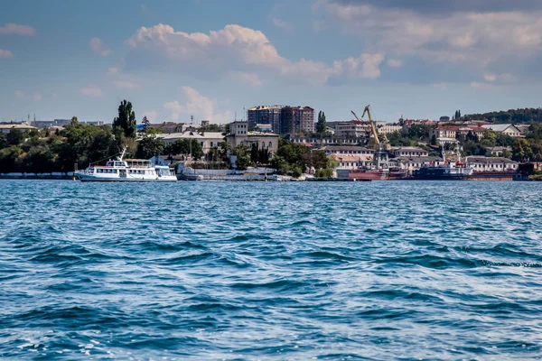 Морський порт у Севастополі — стокове фото