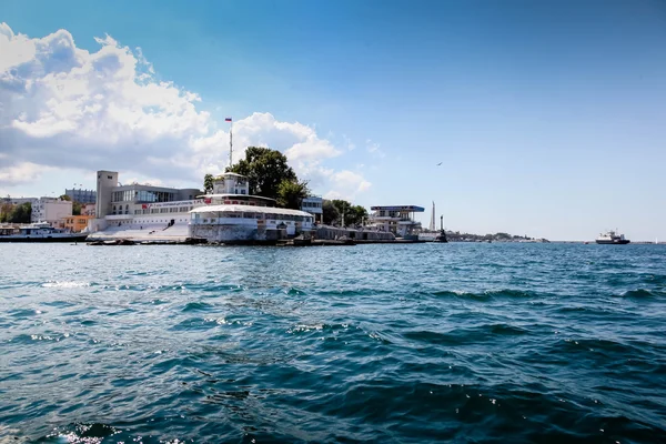 Seehafen in Sewastopol — Stockfoto