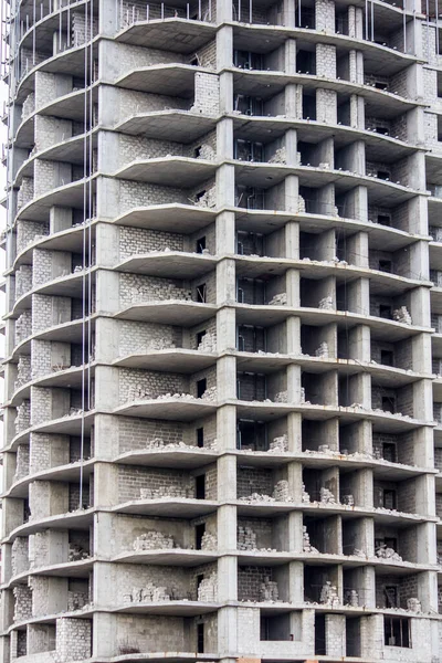 Opuszczony Niedokończony Wielopiętrowy Budynek — Zdjęcie stockowe