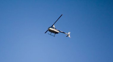 Kiev semalarında hafif helikopterle seyahat edin. Aşırı eğlence.