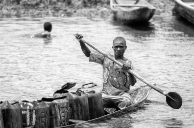 Benin'deki insanlar, siyah beyaz