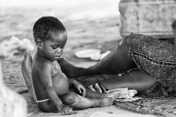 Πραγματικοί άνθρωποι στο Τόγκο, μαύροι και λευκοί — Φωτογραφία Αρχείου