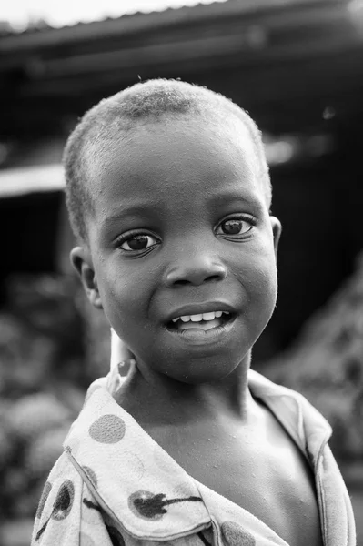 De vraies personnes au Togo, en noir et blanc — Photo