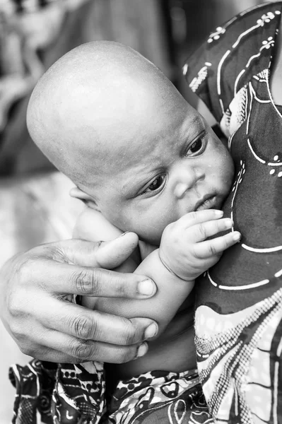 People in Benin, in black and white — Stock Photo, Image