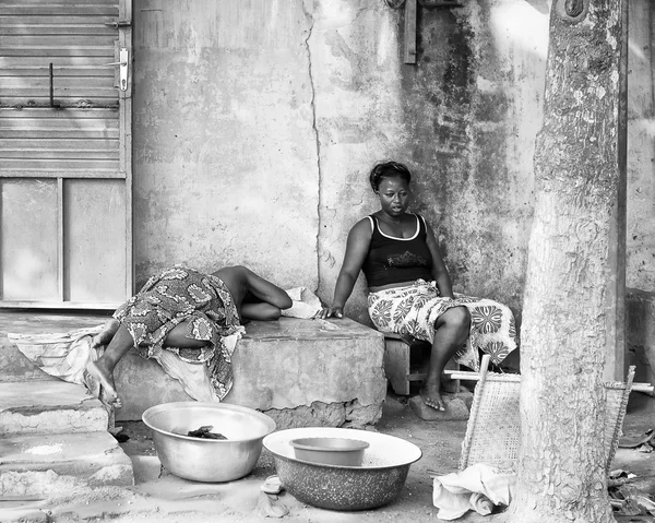 People in Benin, in black and white — Stock Photo, Image