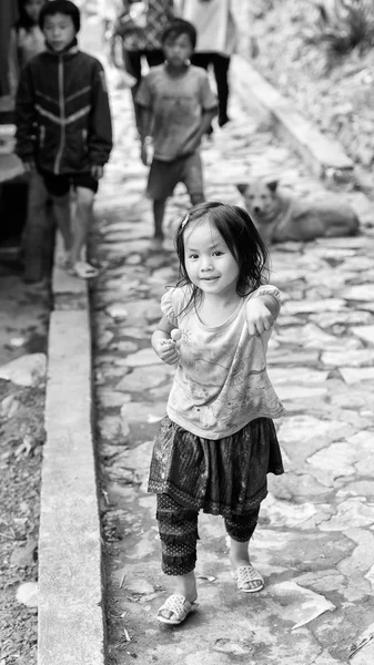 Persone reali in Vietnam, in bianco e nero — Foto Stock