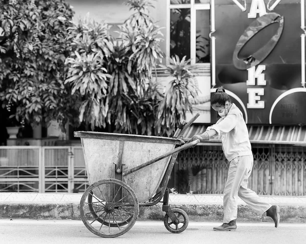 De vraies personnes au Vietnam, en noir et blanc — Photo