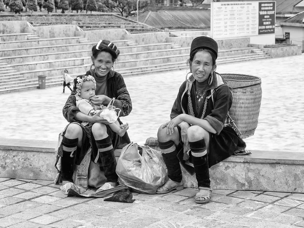 Persone reali in Vietnam, in bianco e nero — Foto Stock