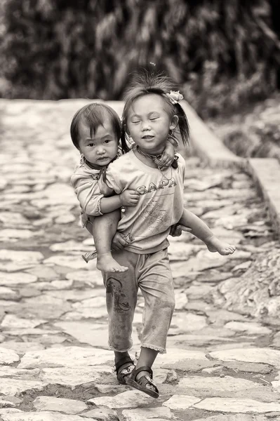 De vraies personnes au Vietnam, en noir et blanc — Photo